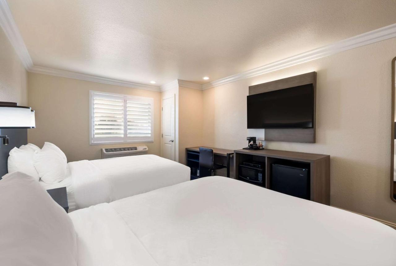 Comfort Inn Гилрой Экстерьер фото